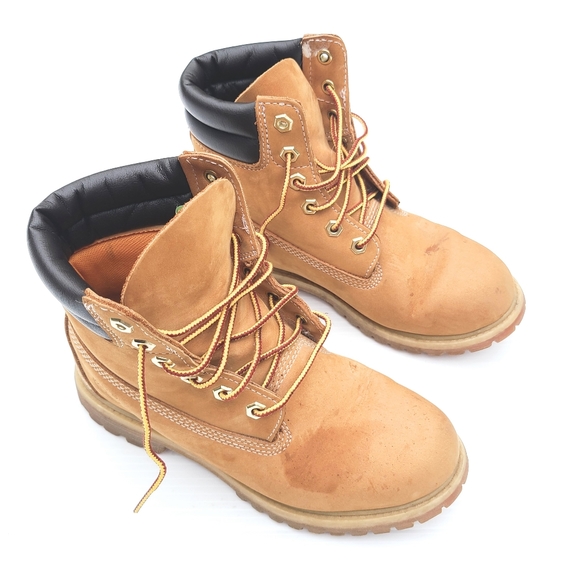 Timberland Shoes - TIMBERLAND women's wheat Timbs laceup boots sz 6.5
